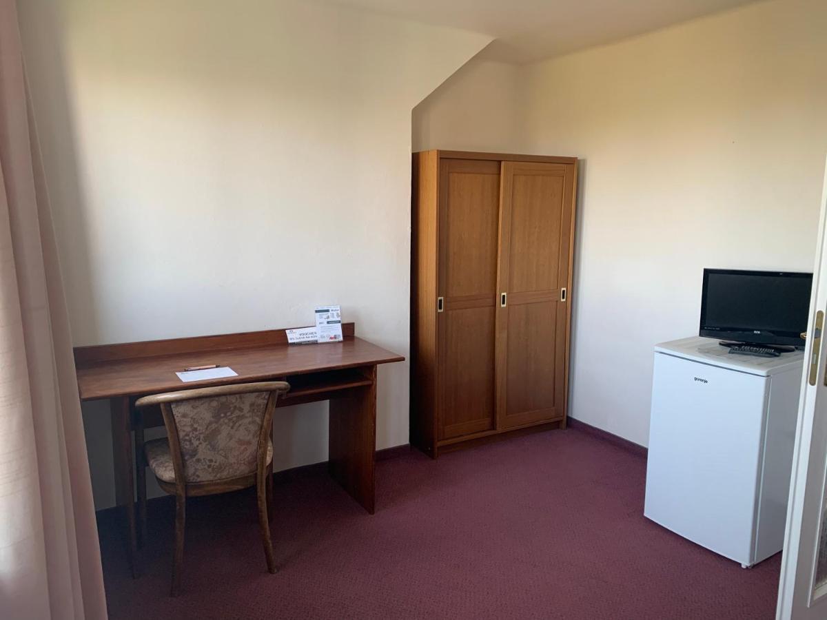 Hotel-Pension Kamyk Πράγα Εξωτερικό φωτογραφία