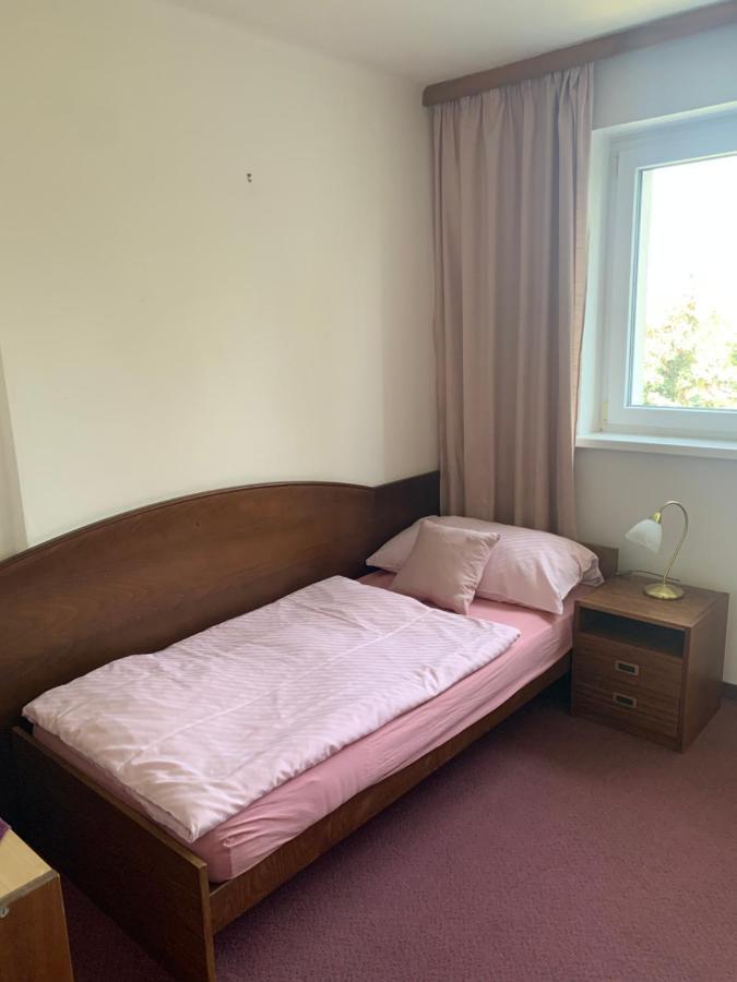 Hotel-Pension Kamyk Πράγα Εξωτερικό φωτογραφία