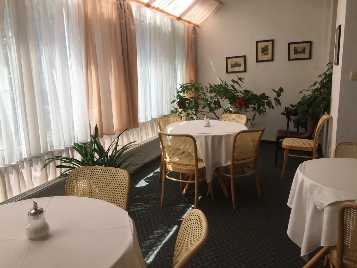 Hotel-Pension Kamyk Πράγα Εξωτερικό φωτογραφία